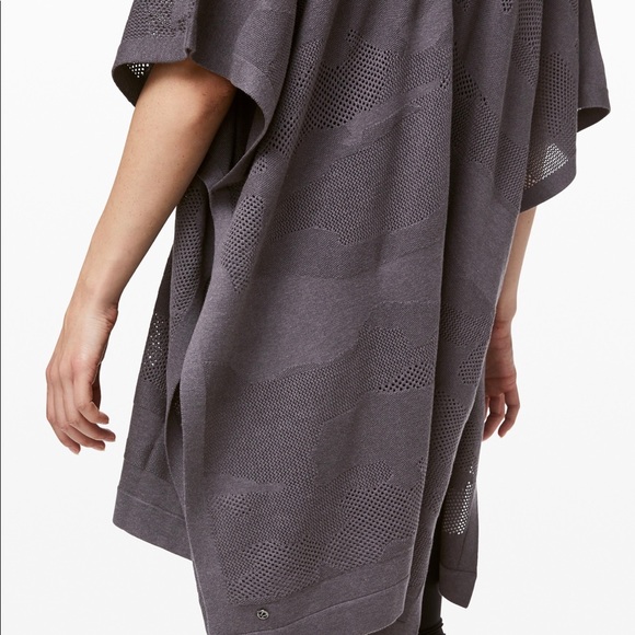 Lululemon Wrap - Picture 7 of 8